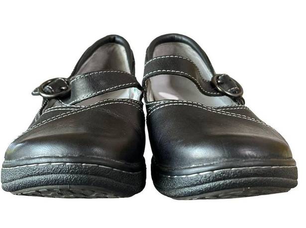 L.L.Bean  Womens Mary Jane Comfort Shoes 6W Black Leather Classic Buckle Strap