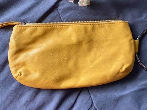 Chateau  yellow rushed brand new super cute Ringlot wristlet