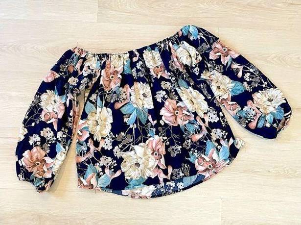 Peach Love California  Off Shoulder Floral Top Navy Cream Pink Medium LIKE NEW