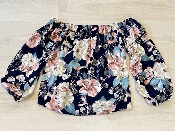 Peach Love California  Off Shoulder Floral Top Navy Cream Pink Medium LIKE NEW