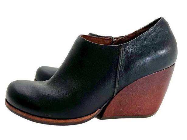 Kork-Ease  Holmes Black Leather Wedge Booties