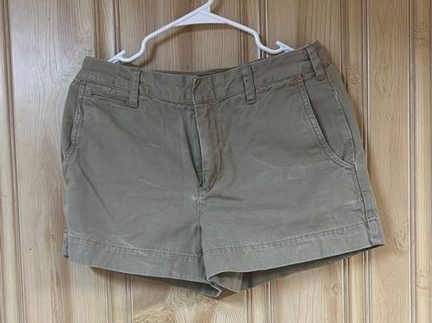 Polo  Ralph Lauren Size 4 Green shorts​​