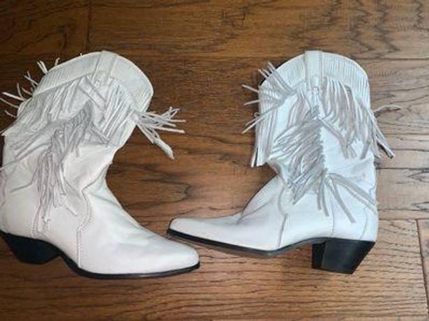 Laredo White tassel cowboy boots