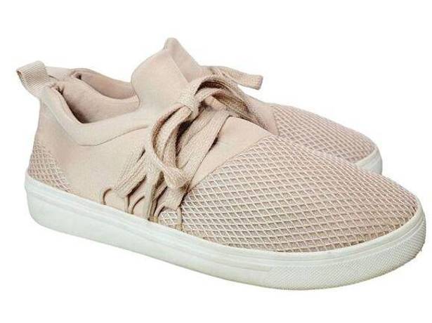 Big Buddha  Womens Size 6.5 Pale Pink Lace Up Sneaker Gym Shoes