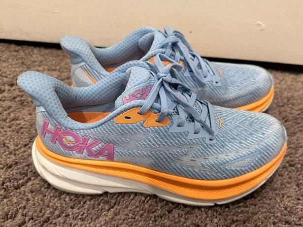 Hoka  Clifton 9 Size 6.5 Women’s Airy Blue/Icewater