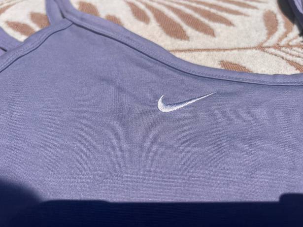 Nike NWT  CROP TOP