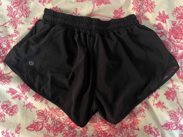 Lululemon Black Hotty Hot 2.5” Shorts