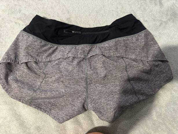 Lululemon Hotty Hot Short 2.5”