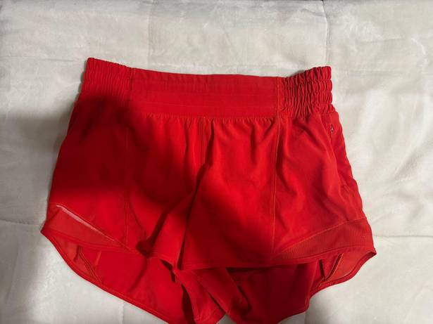 Lululemon Hotty Hot Short 2.5”