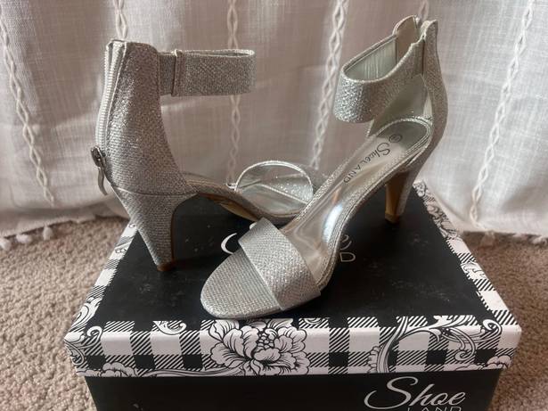 Shoe Land Silver Heels