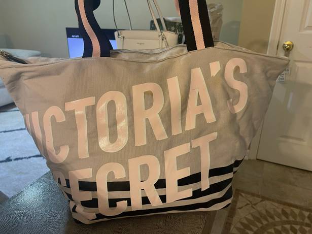 Victoria's Secret Weekender Bag Victoria Secret 