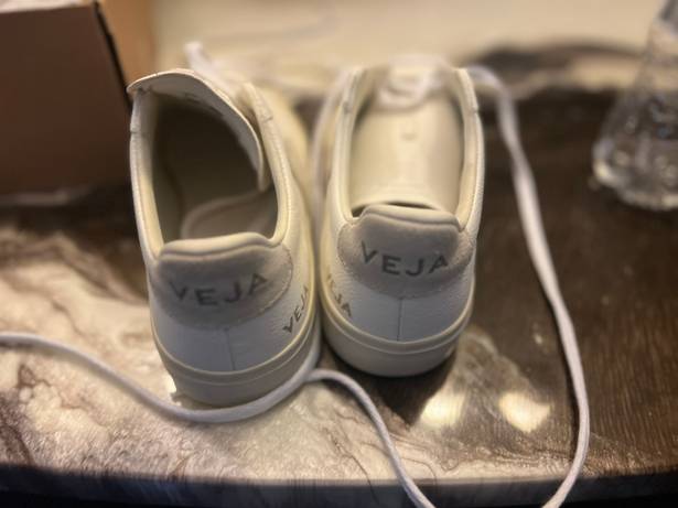 VEJA Campo Sneakers