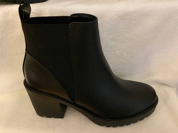 Black Boots Size 8