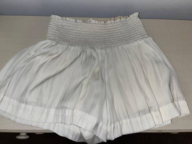 The Pants Store  White Skort