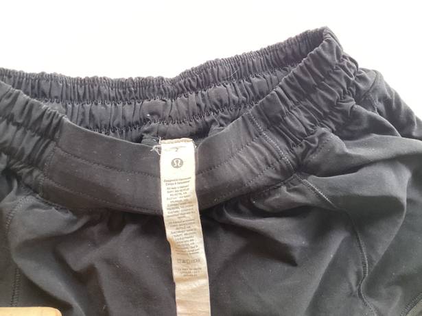 Lululemon Hotty Hot Low-Rise 2.5” Shorts