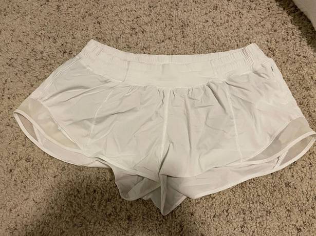 Lululemon Hotty Hot Short 2.5”