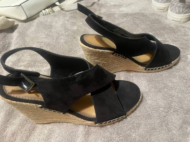 Apt. 9 Black Wedges