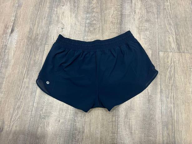 Lululemon navy high rise  hotty hot shorts 2.5”