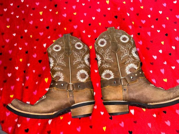 Cow Girl Boots Size 8.5