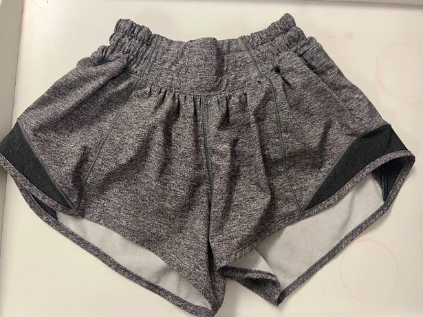 Lululemon Hotty Hot Short 2.5”