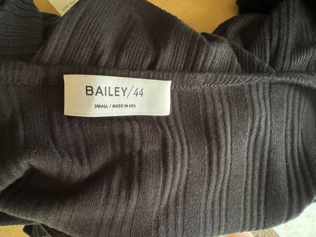 Bailey44 EUC Bailey 44 Womens Emmaline Banded Bishop Sleeves Top