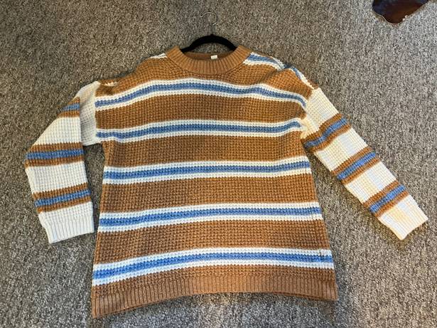 American Eagle Outfitters Sweater