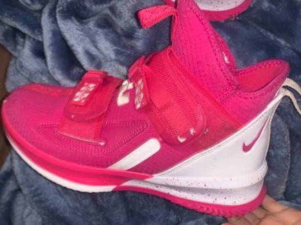 Nike Lebron James Basketball Shoes