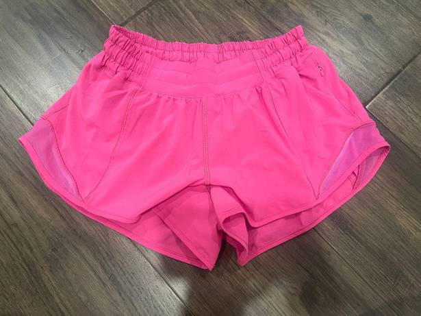 Lululemon Hotty Hot 2.5” Shorts