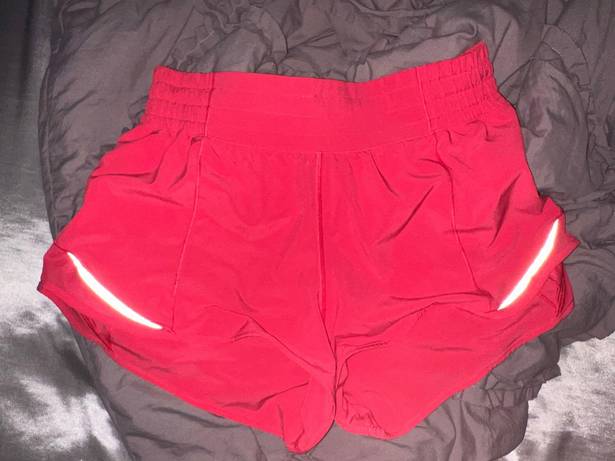 Lululemon Hotty Hot Short 2.5”