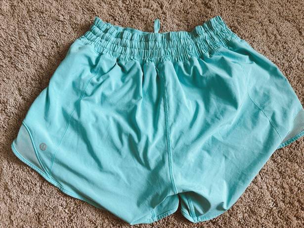 Lululemon Hotty Hot Shorts 4”