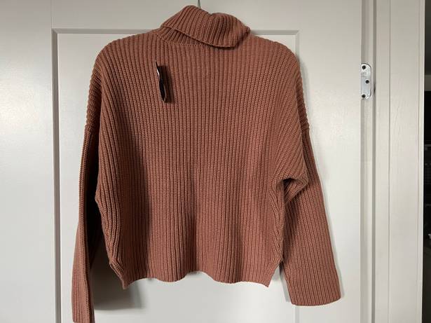 Abercrombie & Fitch A&F Turtle Neck Cropped Sweater