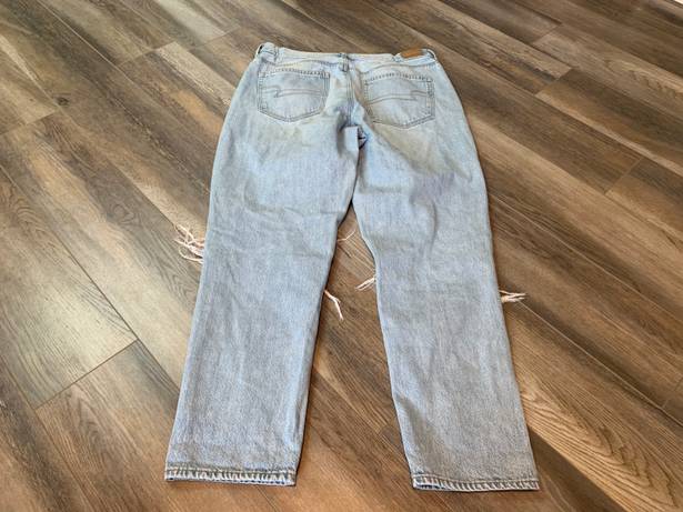 American Eagle Outfitters Mom Jeans