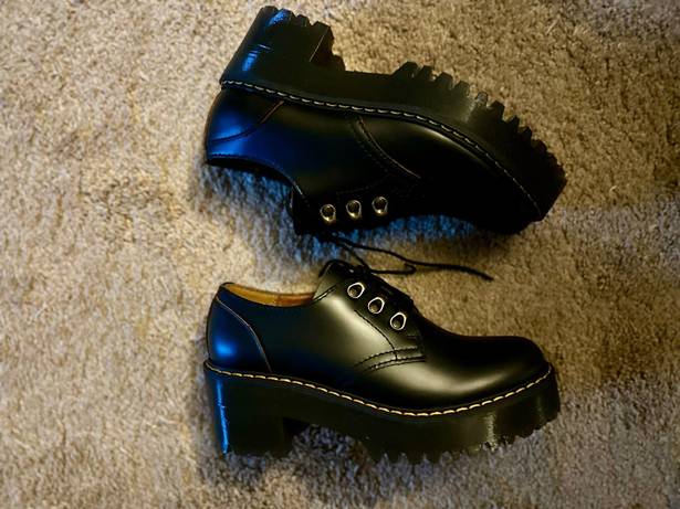 Dr. Martens  LEONA LO VINTAGE SMOOTH LEATHER HEELED Loafers