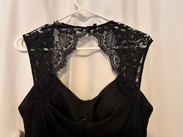 Scarlett Black Formal Dress With Lace