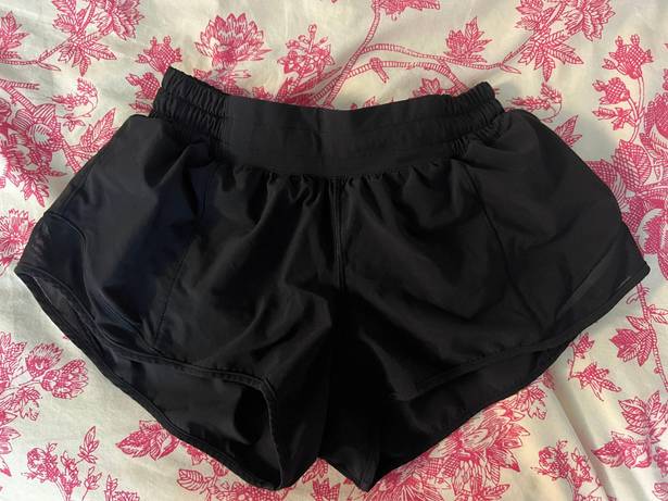 Lululemon Black Hotty Hot 2.5” Shorts