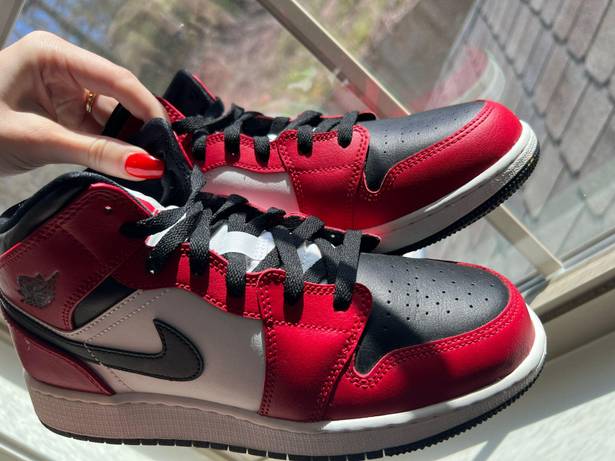 Nike Air Jordan 1 Chicago Mid