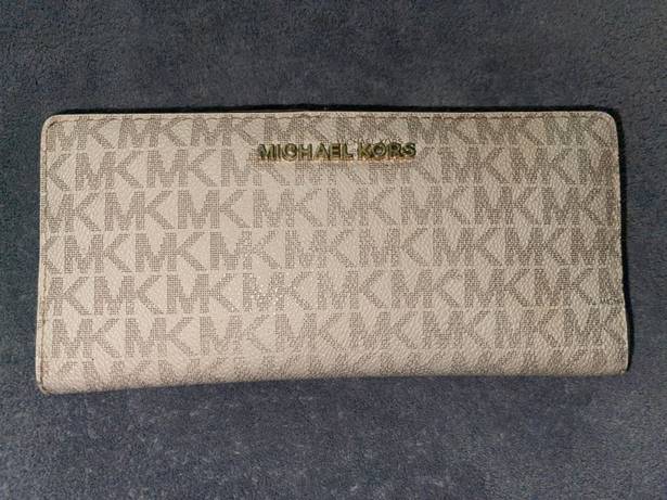 Michael Kors Jet Set Snap Wallet