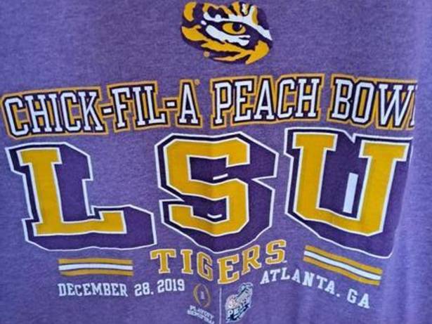 A.Peach LSU Tigers Chick-Fil- Bowl Purple Shirt‎ Size Large