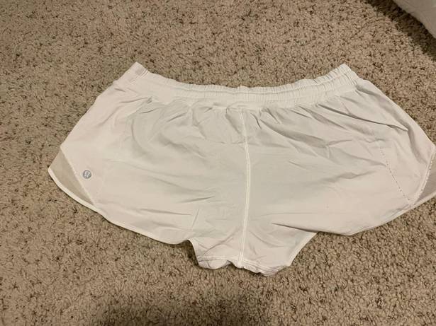 Lululemon Hotty Hot Short 2.5”