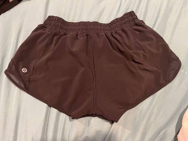 Lululemon Hottie Hot Shorts 2.5”