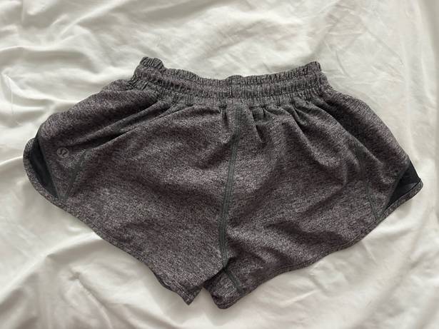 Lululemon Hotty Hot Short 2.5”