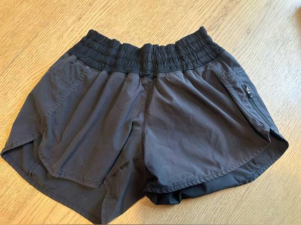 Lululemon  black shorts size 10