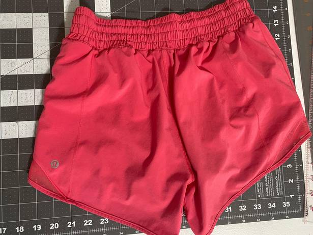 Lululemon Hotty Hot Shorts 4”