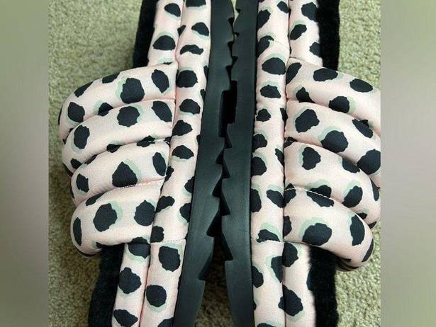 UGG  Maxi Tall Cheetah Print Soft Platform Slide On Sandals