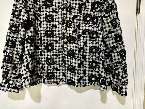 Pilcro  Anthropologie Women's Size Small Embroidered Button Up Blouse Black White