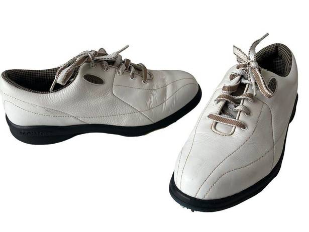 FootJoy  Extra Comfort Golf Womens Shoes Size 7.5W White 98599 Lace Up Spikes