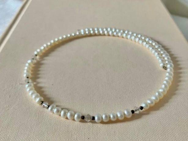 American Vintage Vintage “Dzia” Freshwater Pearl Wire Choker 15” Rhinestone Crystal Minimal White