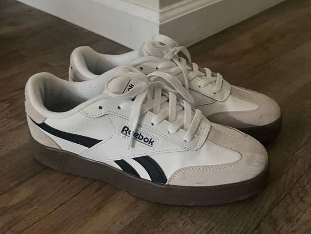 Reebok Neutral  Sneakers