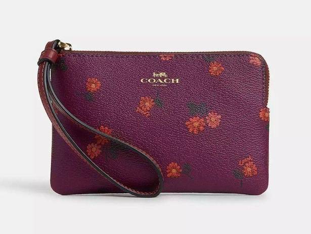 Coach Corner Zip Wristlet With Country Floral Print