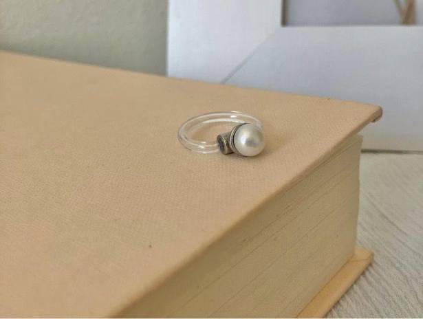 American Vintage Vintage “Nicolette” Pearl Pinkie Ring White Silver Clear Minimal Neutral Simple